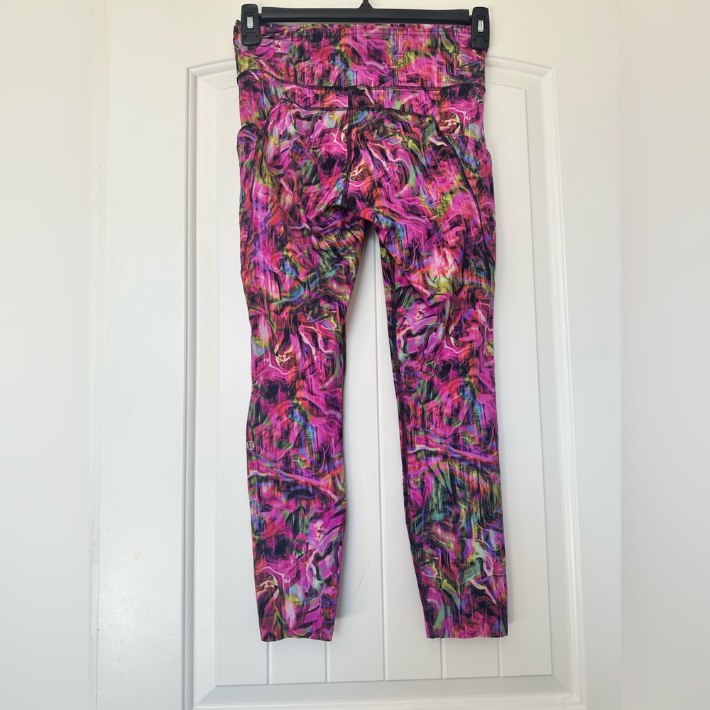 EUC! LULULEMON BASE PACE HIGH RISE RUNNING TIGHTS - Picture 2 of 4